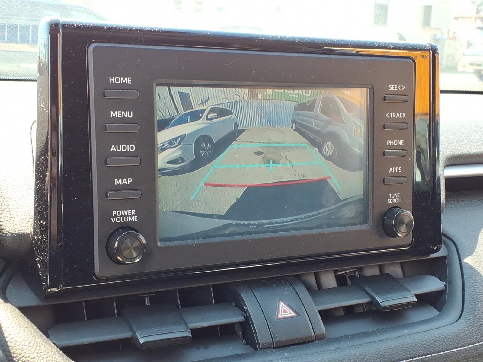 Used 2019 Toyota RAV4 LE image 11