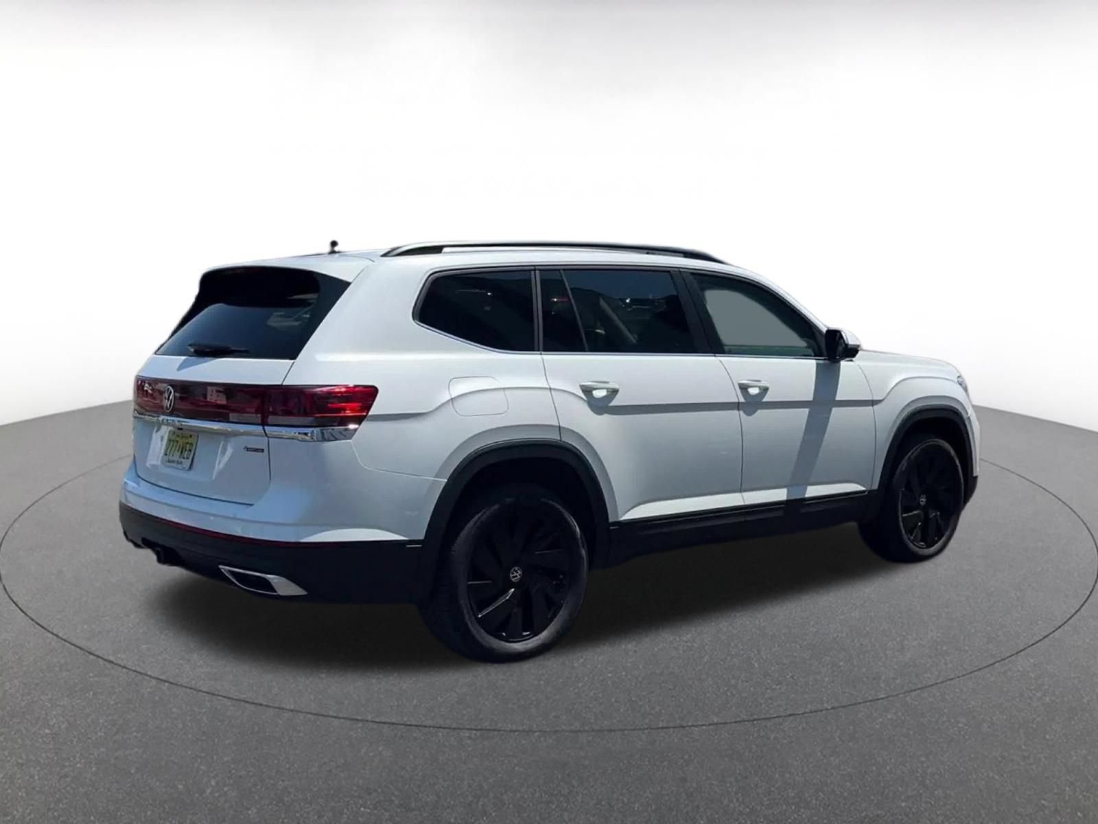 Used 2026 Volkswagen Atlas SE AWD/4WD image 10