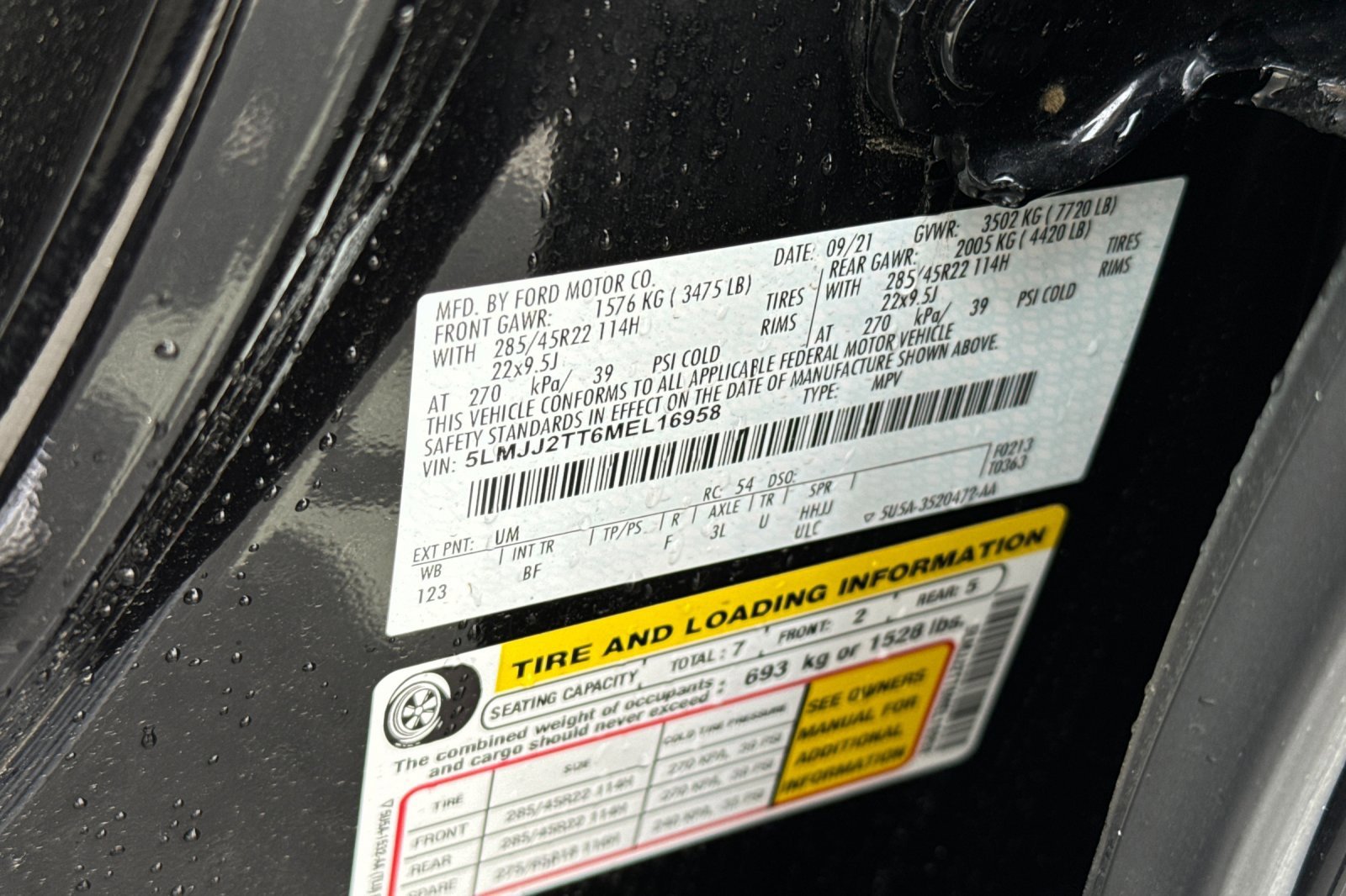 Used 2021 Lincoln Navigator Black Label w/ Cargo Convenience Package image 31