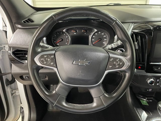 Used 2023 Chevrolet Traverse RS AWD/4WD image 14