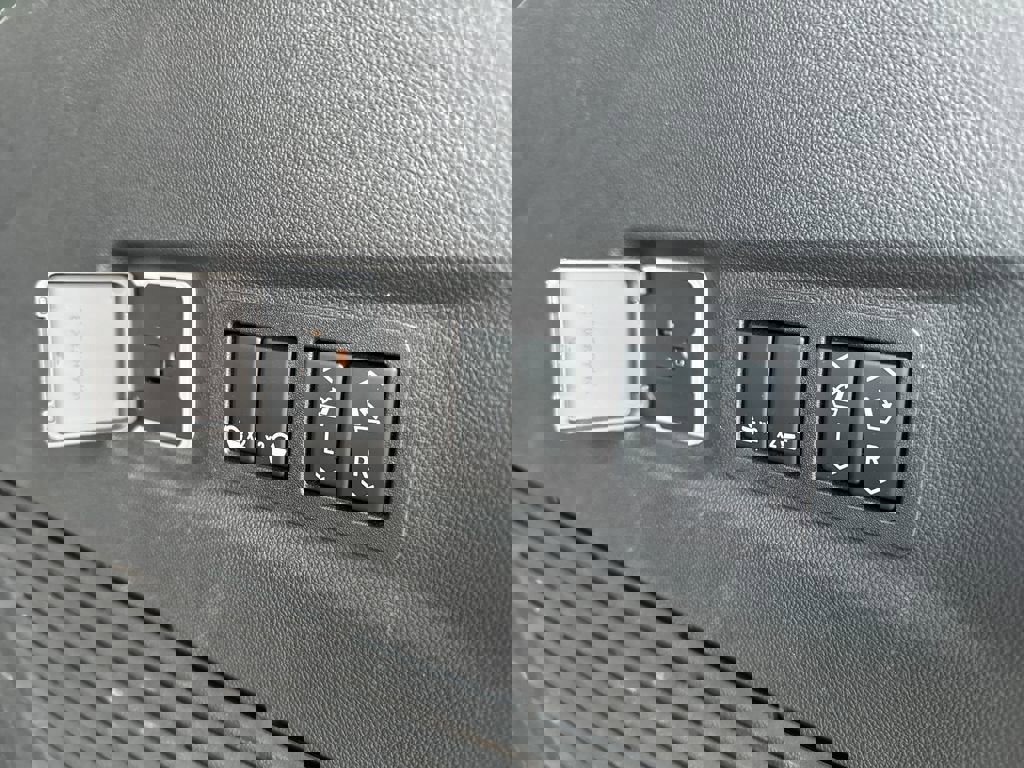 Certified 2023 GMC Yukon XL Denali w/ Denali Reserve Package image 46