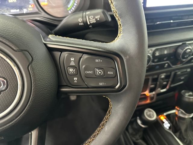 Used 2024 Jeep Wrangler Unlimited image 15
