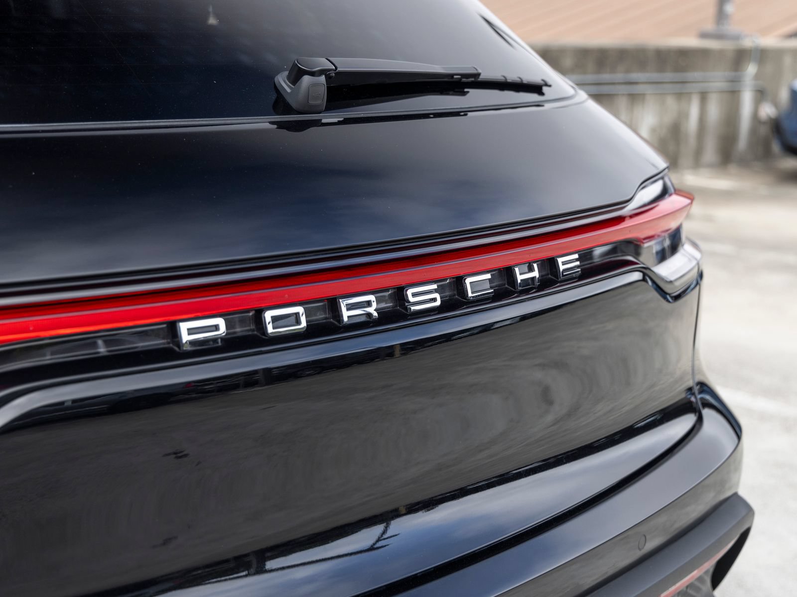 Certified 2026 Porsche Macan AWD/4WD image 23