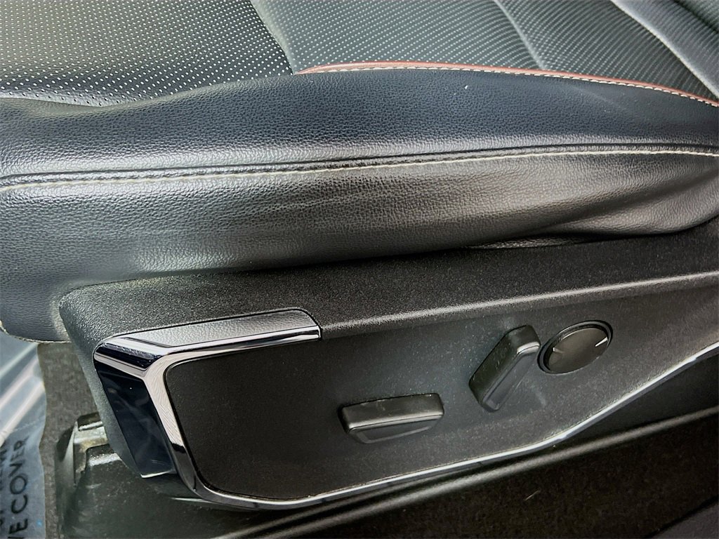 Used 2024 Ford F450 Lariat w/ Camper Package image 17