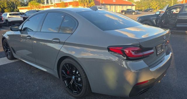 Used 2021 BMW 540i w/ M Sport Package RWD image 3