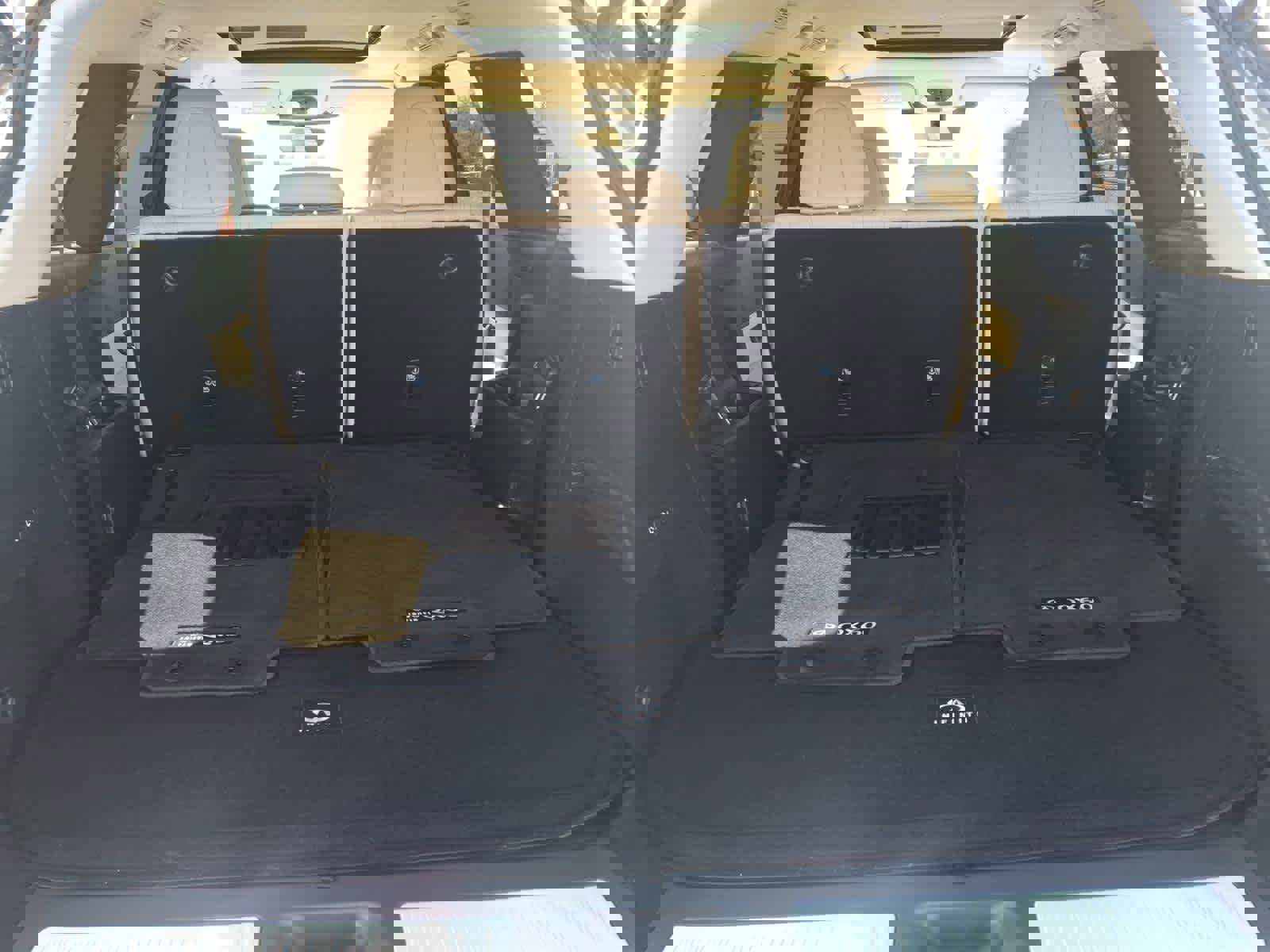 Certified 2023 INFINITI QX60 Sensory w/ Cargo Package AWD/4WD image 18