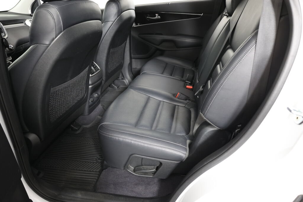 Used 2018 Kia Sorento EX AWD/4WD image 17