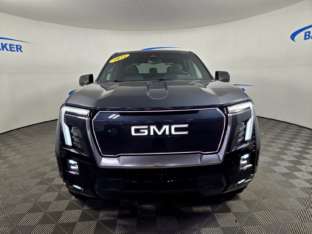 Used 2025 GMC Sierra EV Denali AWD/4WD image 9
