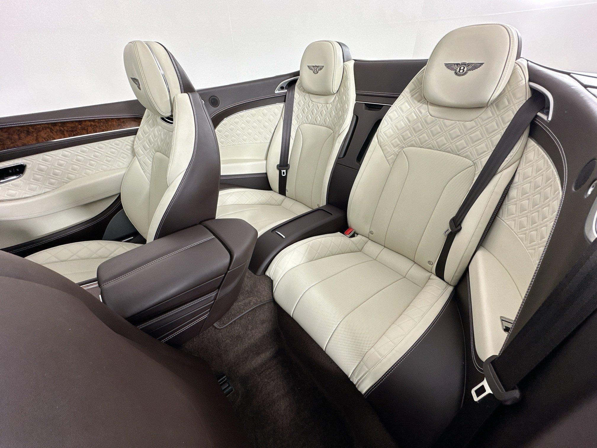 Certified 2022 Bentley Continental GT AWD/4WD image 23