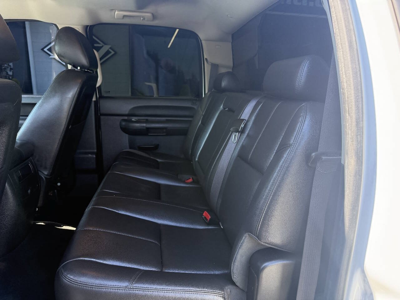 Used 2013 Chevrolet Silverado 2500 LT w/ Interior Plus Package RWD image 18