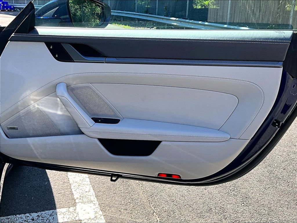 Certified 2024 Porsche 911 Carrera RWD image 29