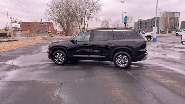 Certified 2025 Chevrolet Traverse LT w/ Driver Confidence Package image 5
