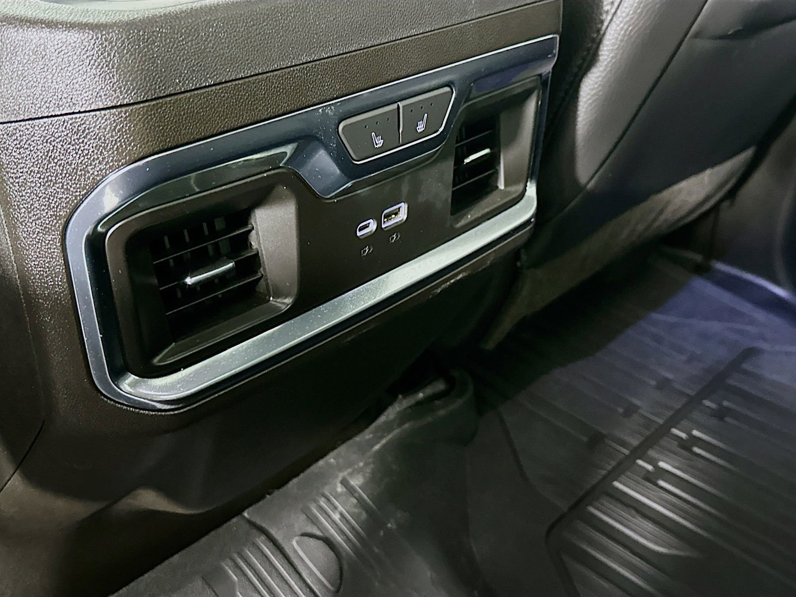 Used 2024 GMC Sierra 1500 Denali image 28