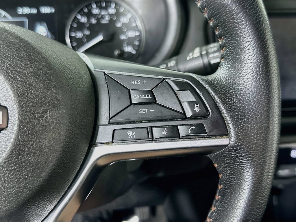 Used 2023 Nissan Kicks SR FWD image 24
