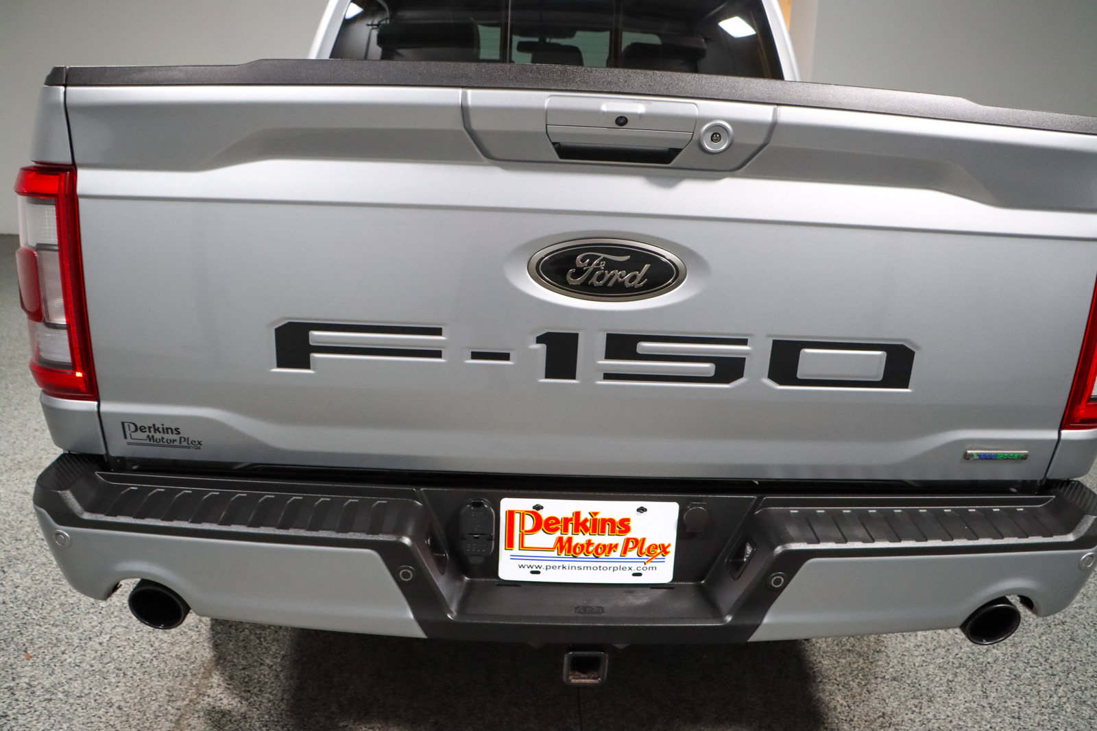 Used 2022 Ford F150 Lariat w/ Equipment Group 502A High AWD/4WD image 9
