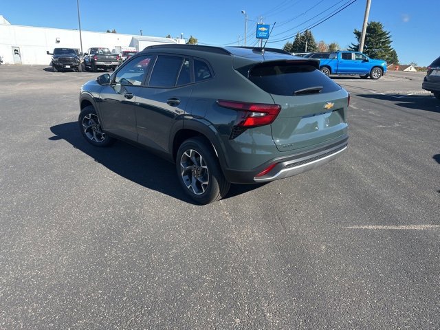 New 2026 Chevrolet Trax LT w/ Sunroof Package image 6
