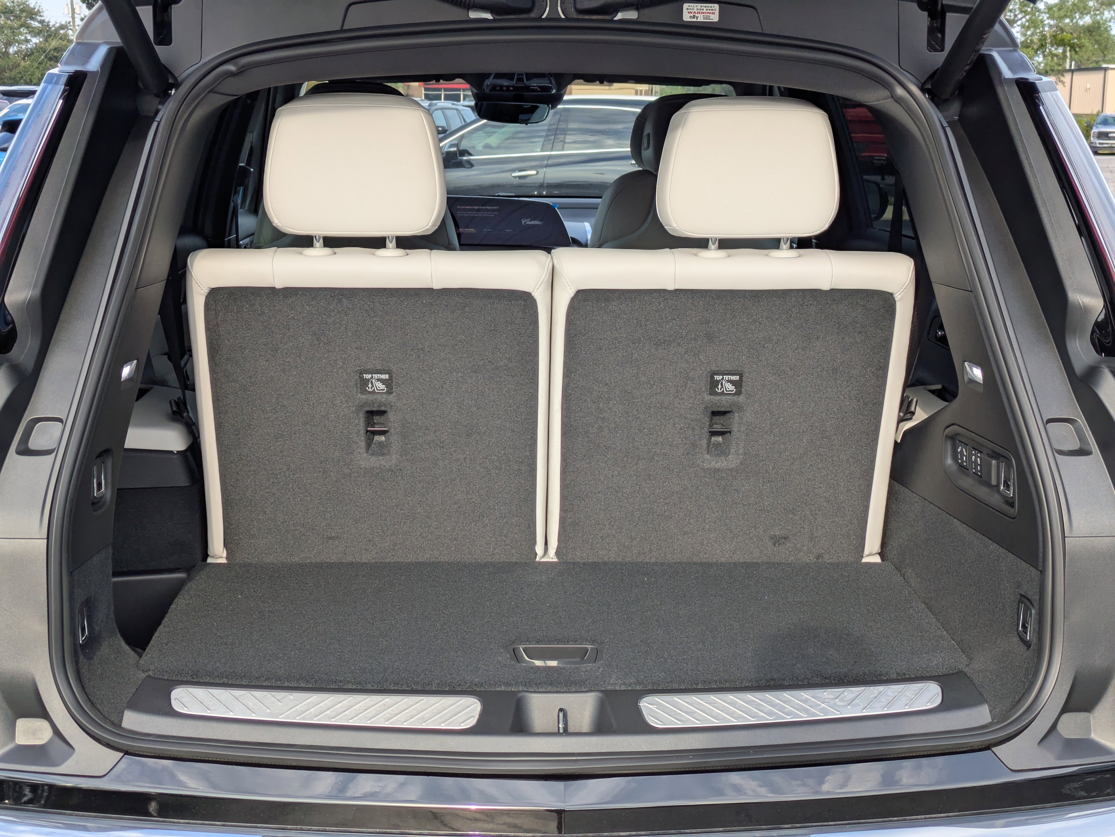 New 2026 Cadillac Vistiq Luxury image 7