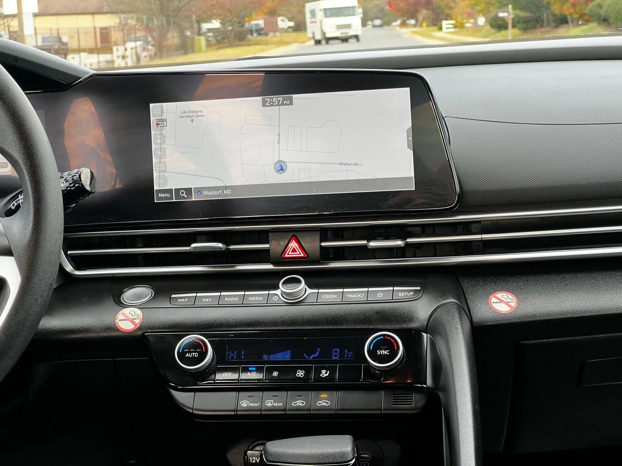 Used 2024 Hyundai Elantra SEL image 16