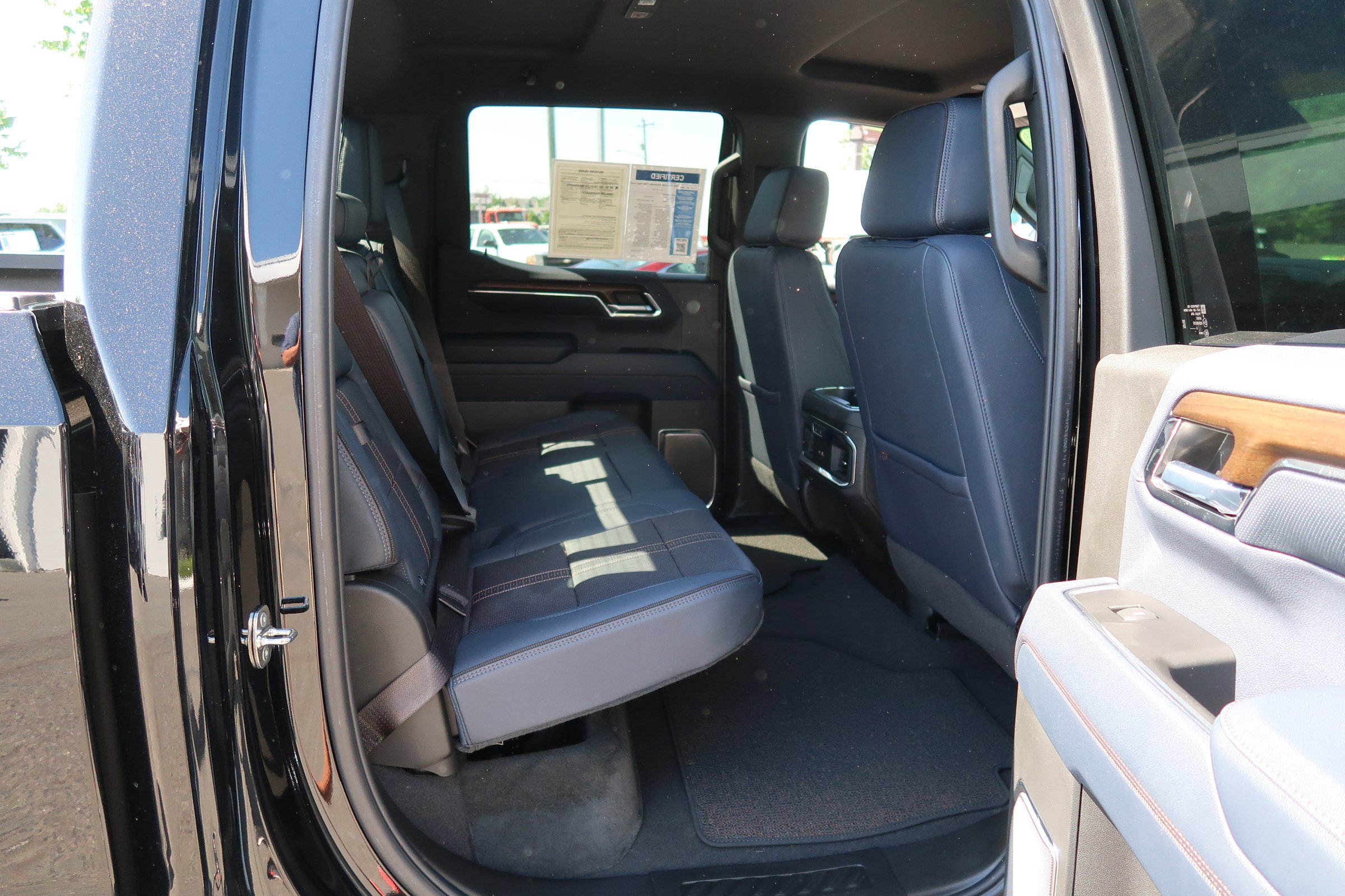 Certified 2024 Chevrolet Silverado 1500 High Country w/ Technology Package AWD/4WD image 36