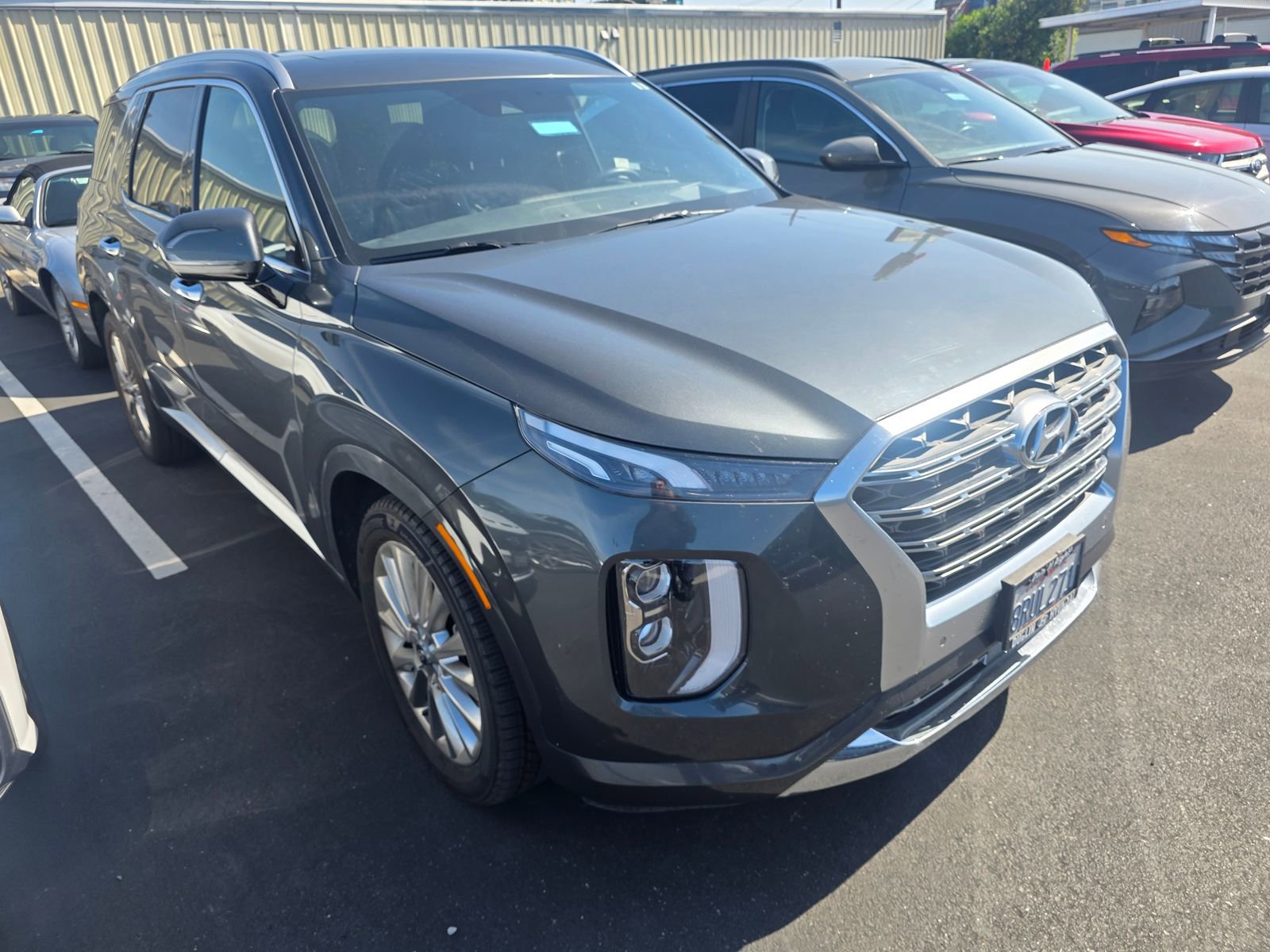 Used 2020 Hyundai Palisade Limited FWD image 2