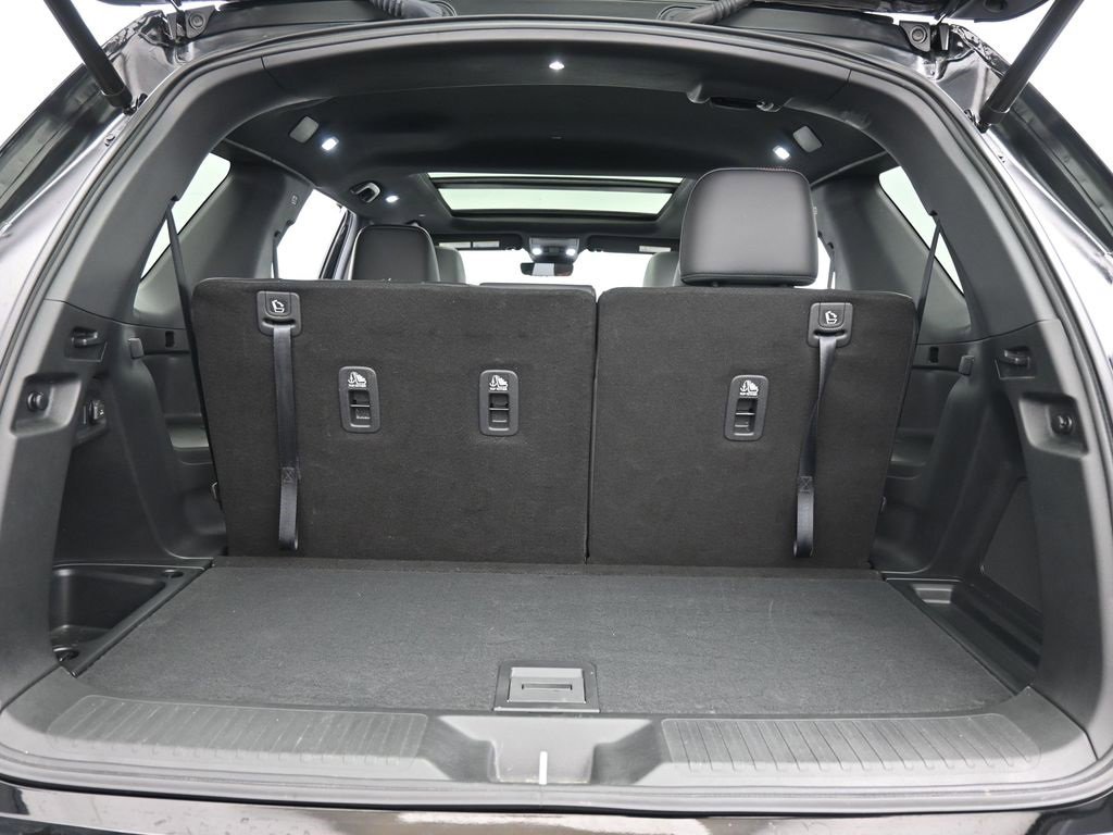 Used 2025 Honda Pilot TrailSport image 37