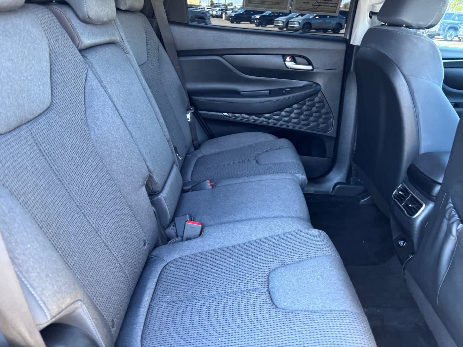 Used 2022 Hyundai Santa Fe SE AWD/4WD image 14