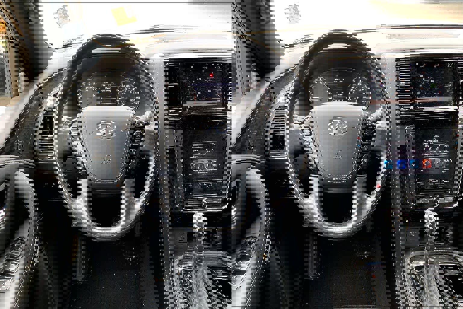 Used 2021 INFINITI QX80 Sensory w/ All-Season Package image 5