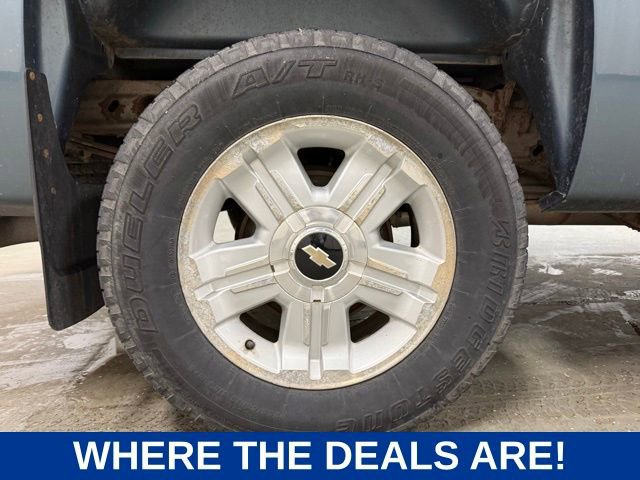 Used 2007 Chevrolet Silverado 1500 LT w/ 1LT Convenience Package AWD/4WD image 23