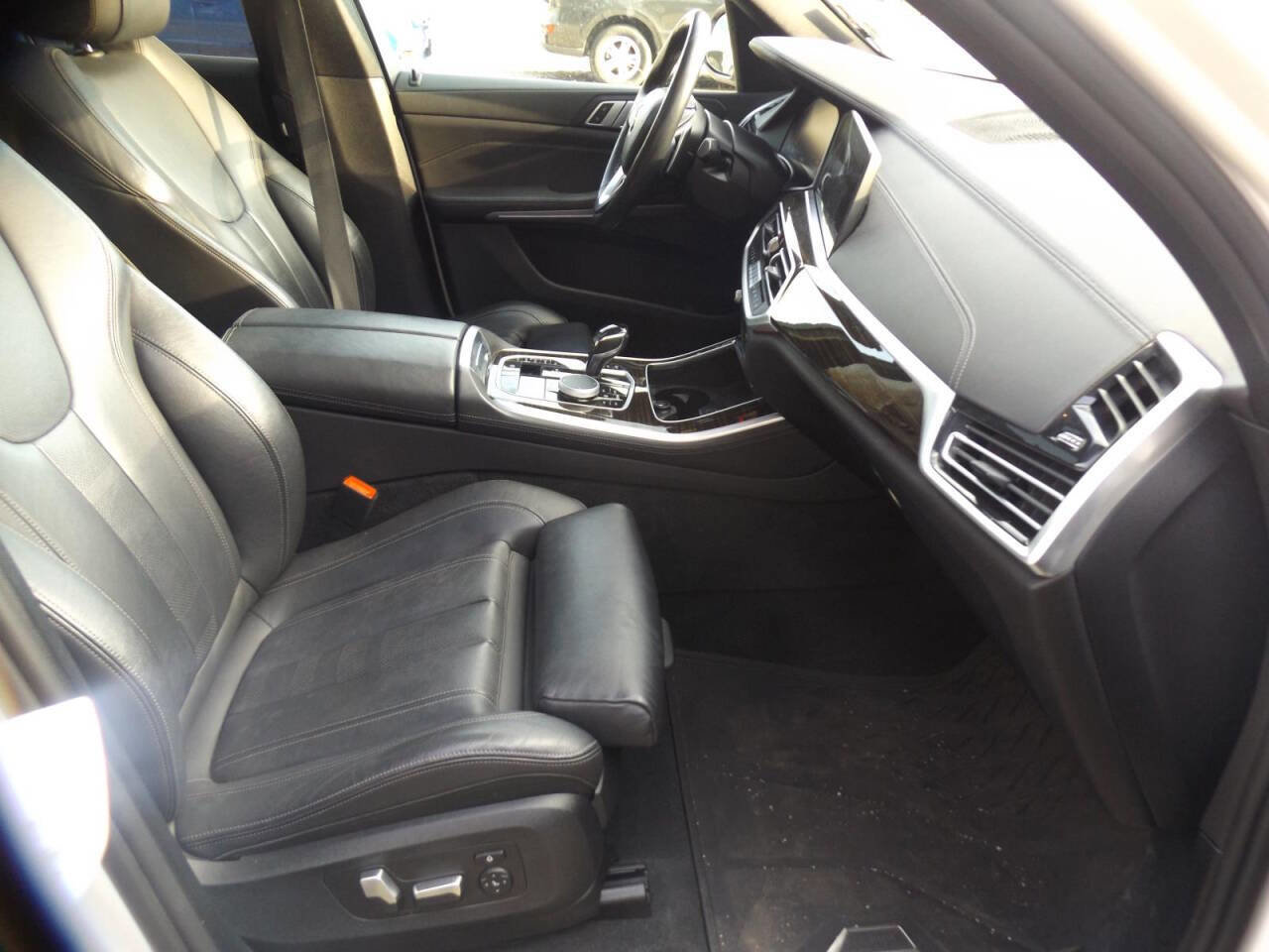 Used 2020 BMW X5 xDrive40i w/ Convenience Package image 21