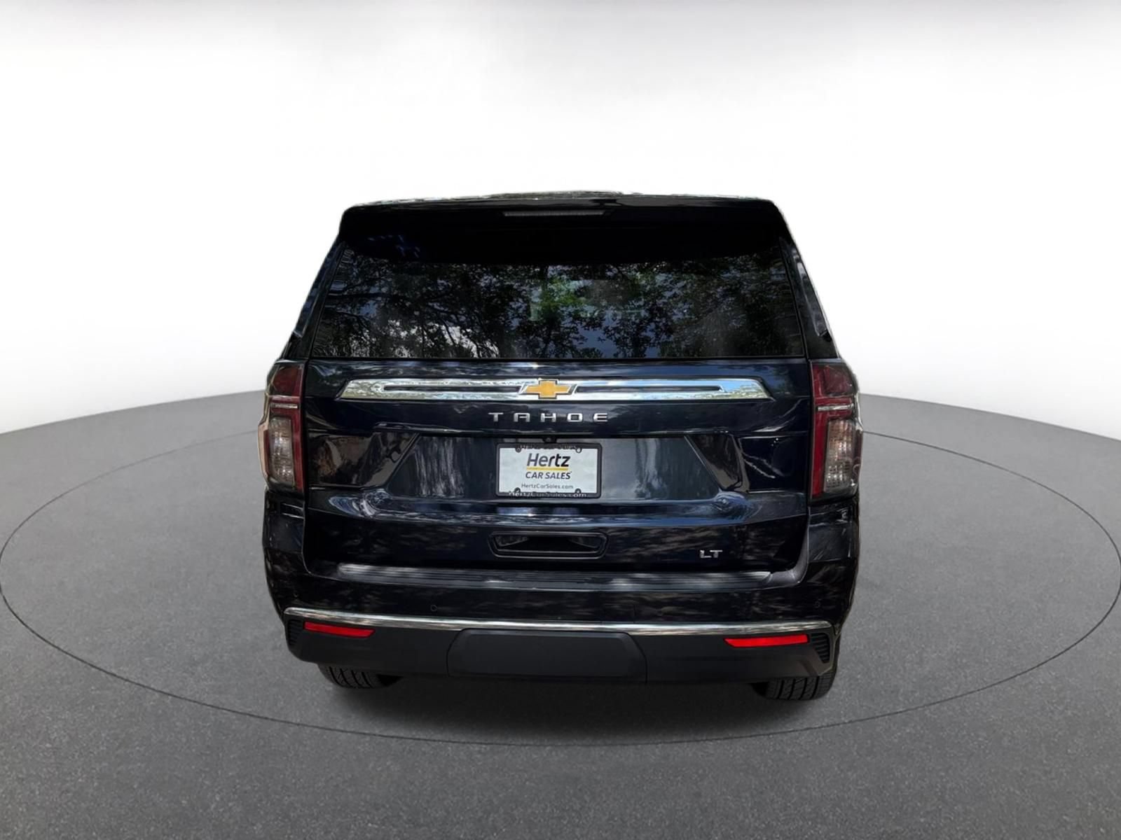 Used 2023 Chevrolet Tahoe LT w/ Luxury Package RWD image 6