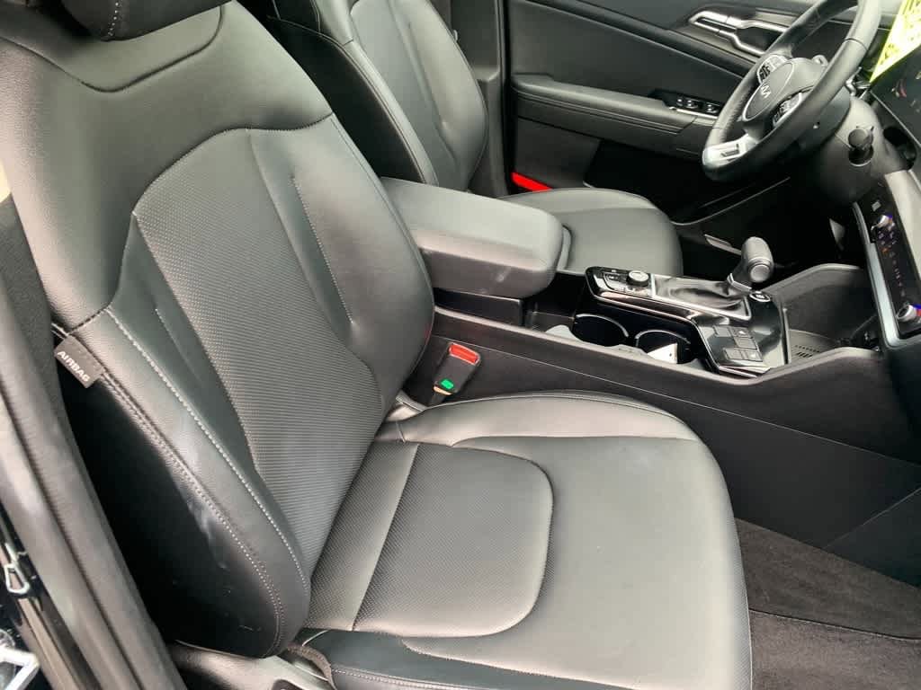 Used 2025 Kia Sportage EX w/ Premium Package AWD/4WD image 13