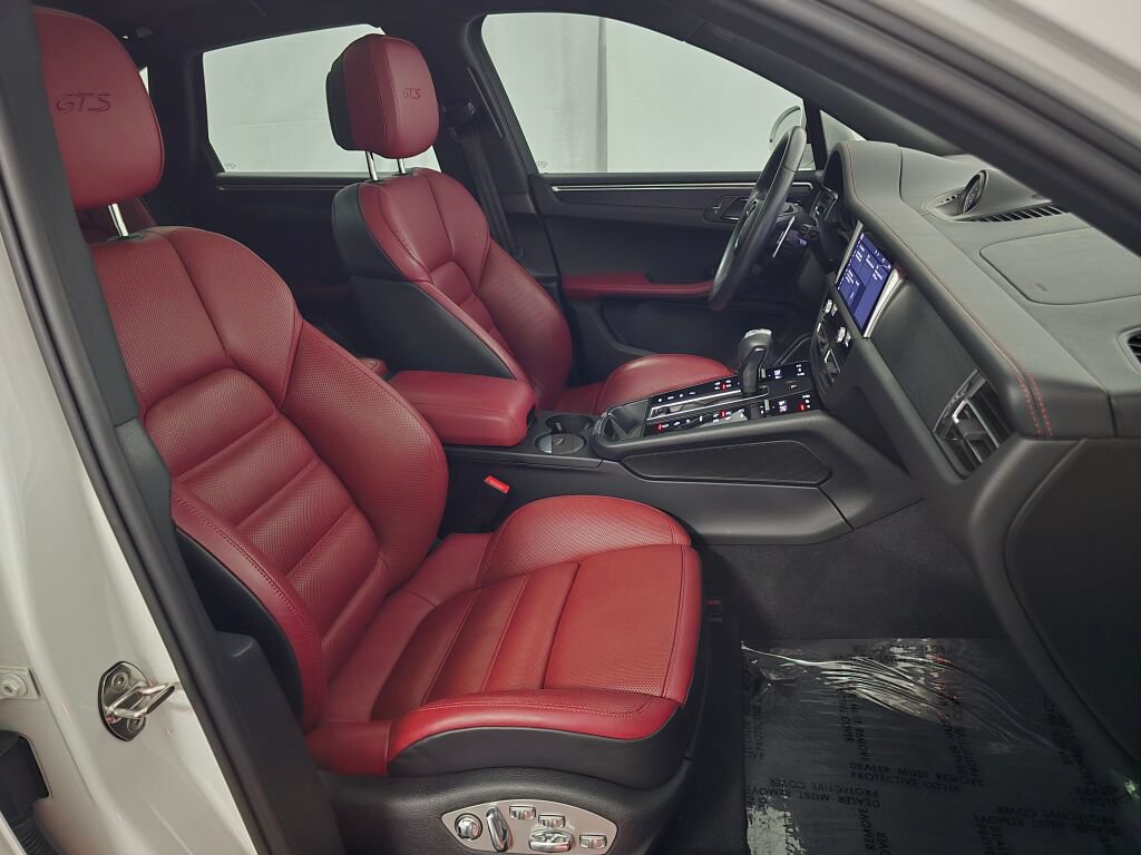 Used 2023 Porsche Macan GTS AWD/4WD image 25