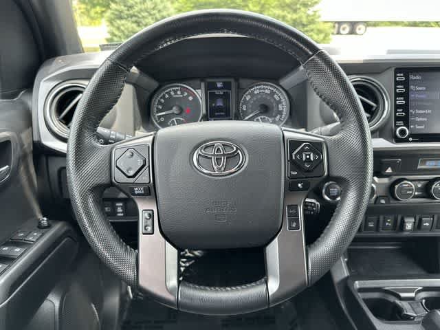 Used 2023 Toyota Tacoma TRD Off-Road w/ Technology Package AWD/4WD image 7