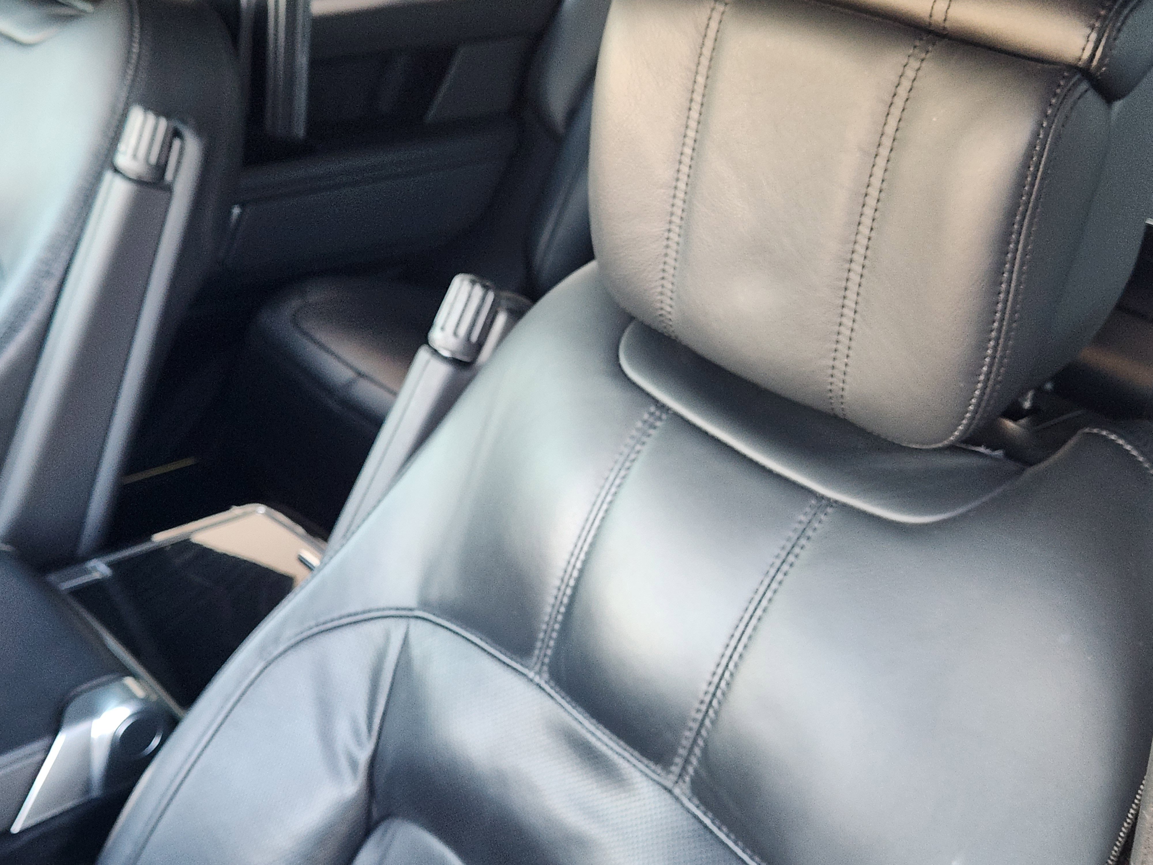 Used 2020 Land Rover Range Rover Long Wheelbase Autobiography image 13