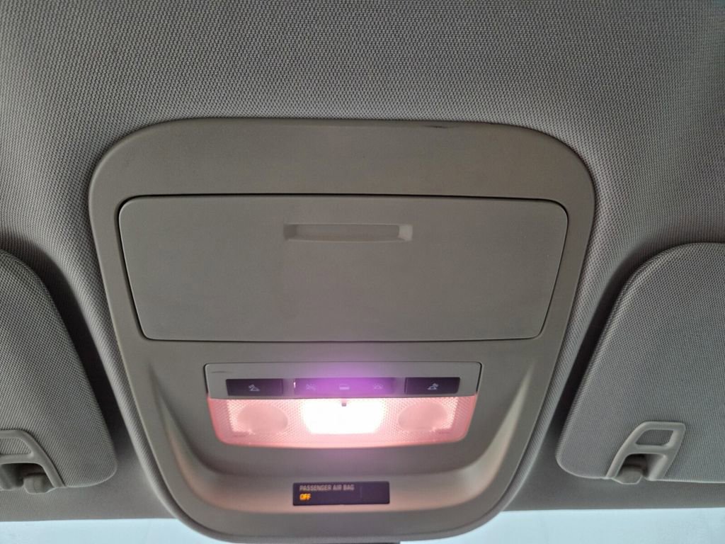 Used 2016 Chevrolet Colorado LT image 22