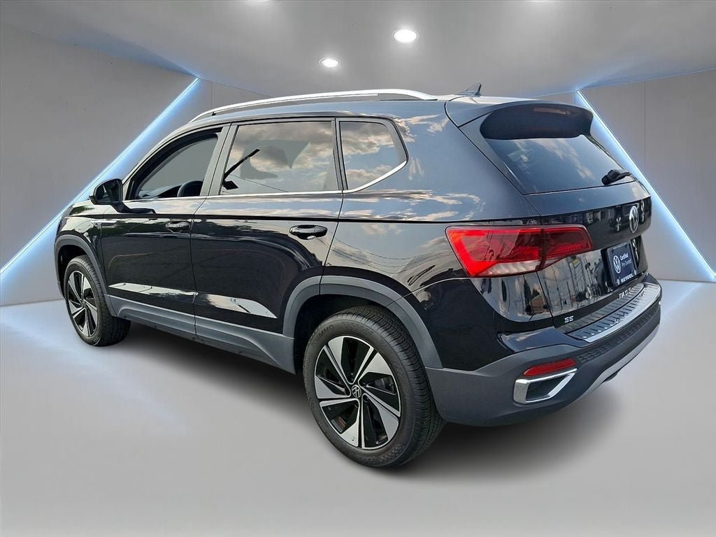 Certified 2023 Volkswagen Taos SE w/ Panoramic Sunroof Package AWD/4WD image 6