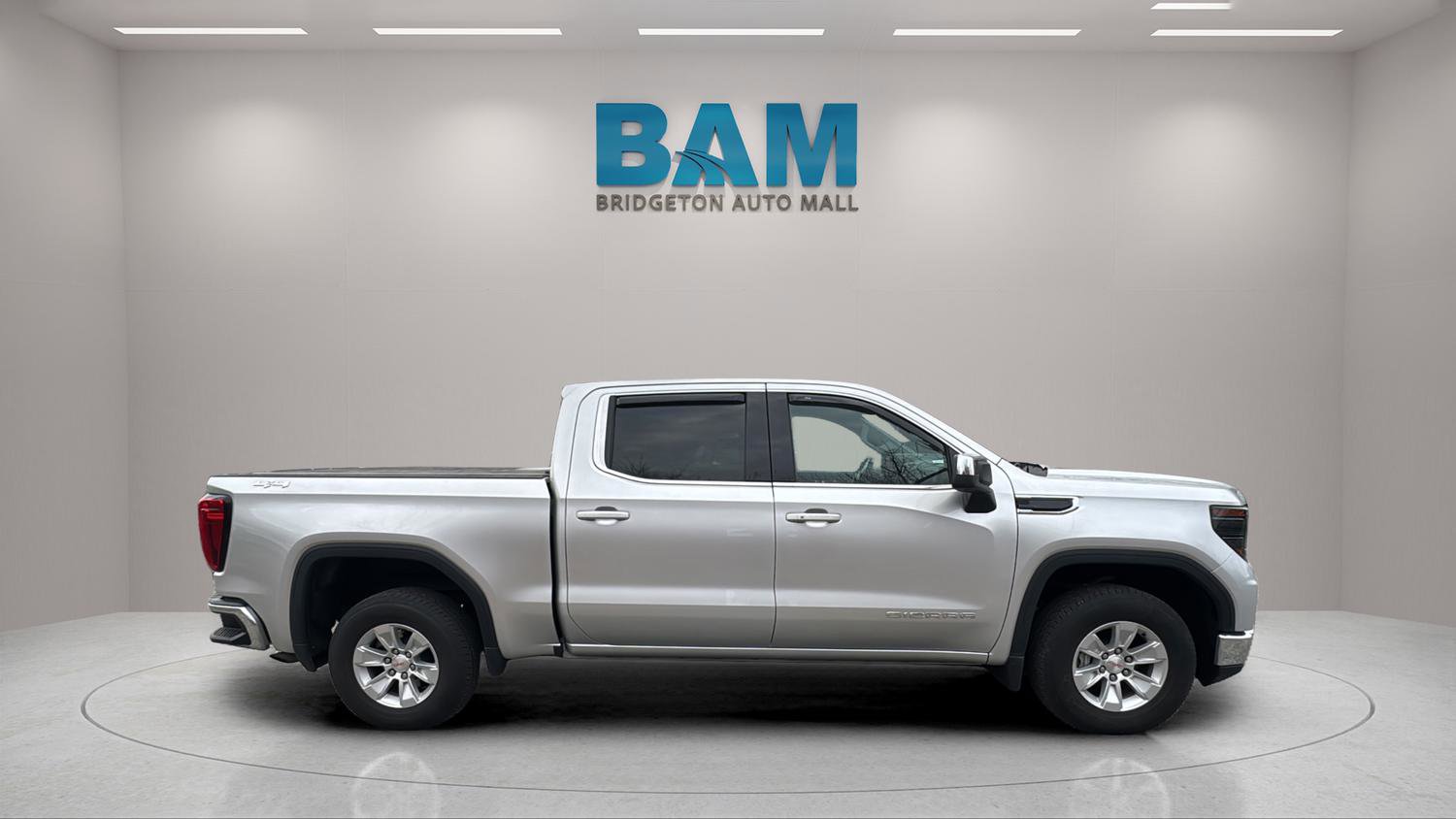 Used 2022 GMC Sierra 1500 SLE image 8