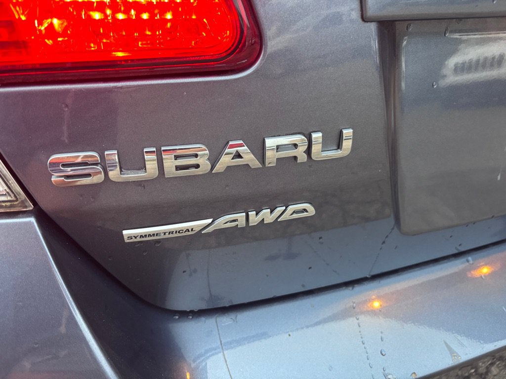 Used 2014 Subaru Legacy 2.5i Premium AWD/4WD image 5