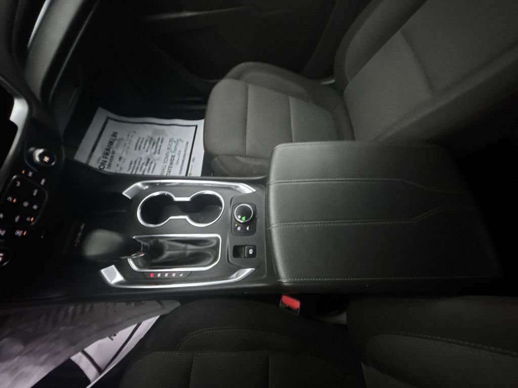 Used 2023 Chevrolet Traverse LT FWD image 26
