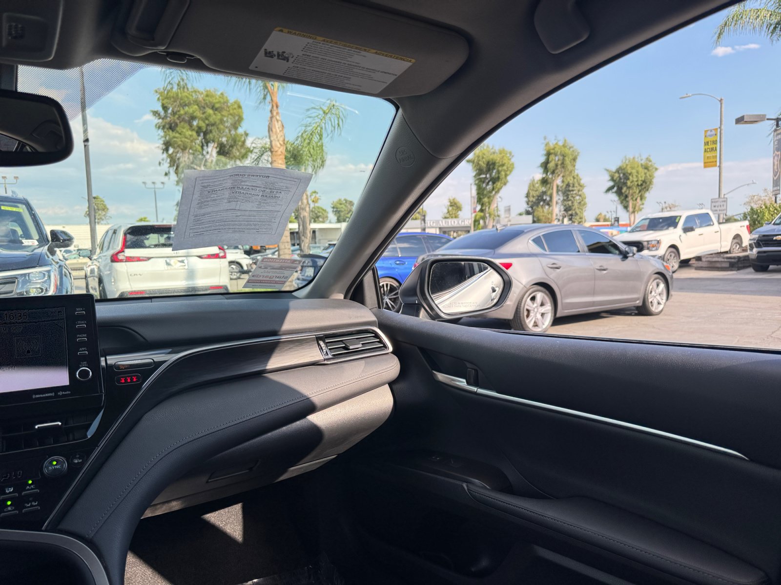 Used 2022 Toyota Camry XLE FWD image 23