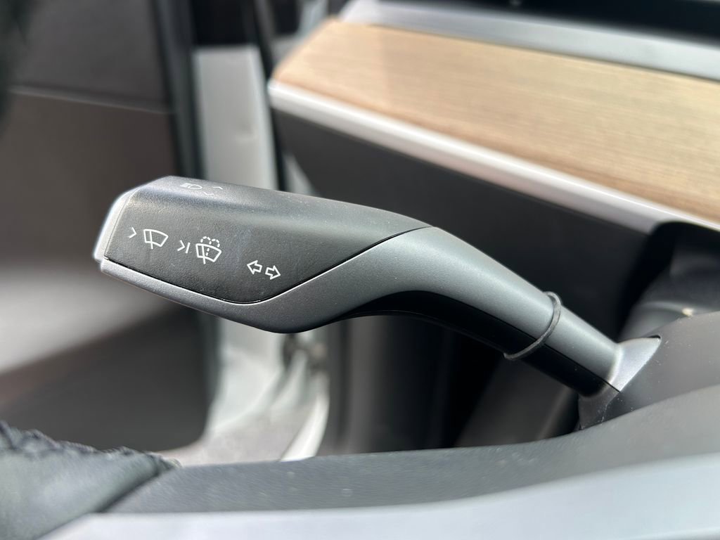 Used 2022 Tesla Model Y Performance AWD/4WD image 20