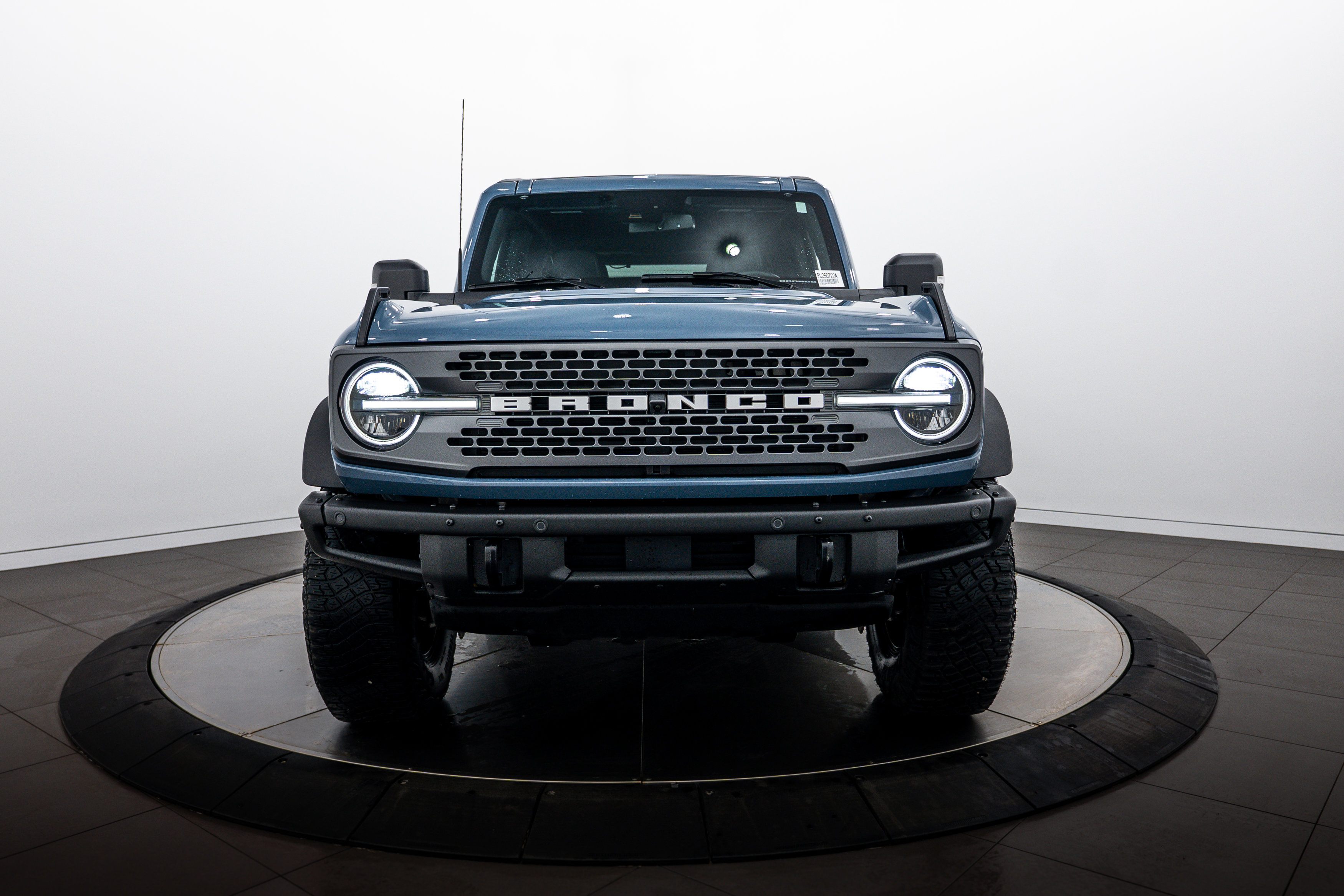 Used 2023 Ford Bronco Badlands AWD/4WD image 10