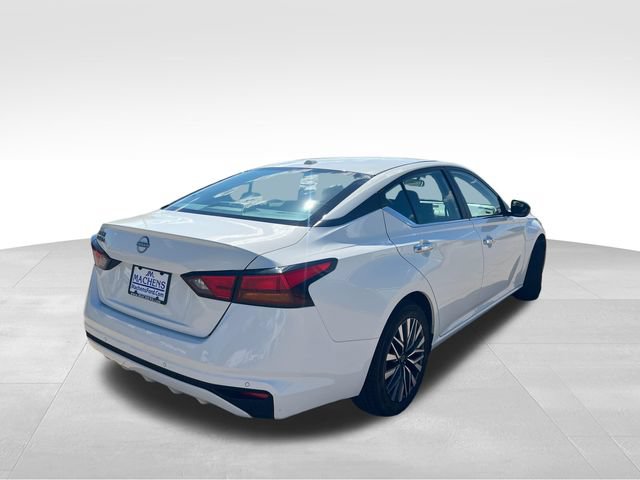 Used 2025 Nissan Altima 2.5 SV FWD image 10