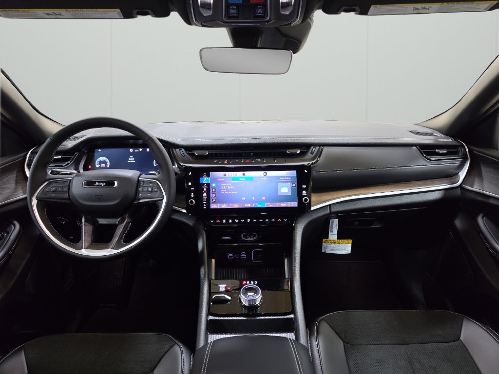 New 2027 Jeep Grand Cherokee 4WD image 17