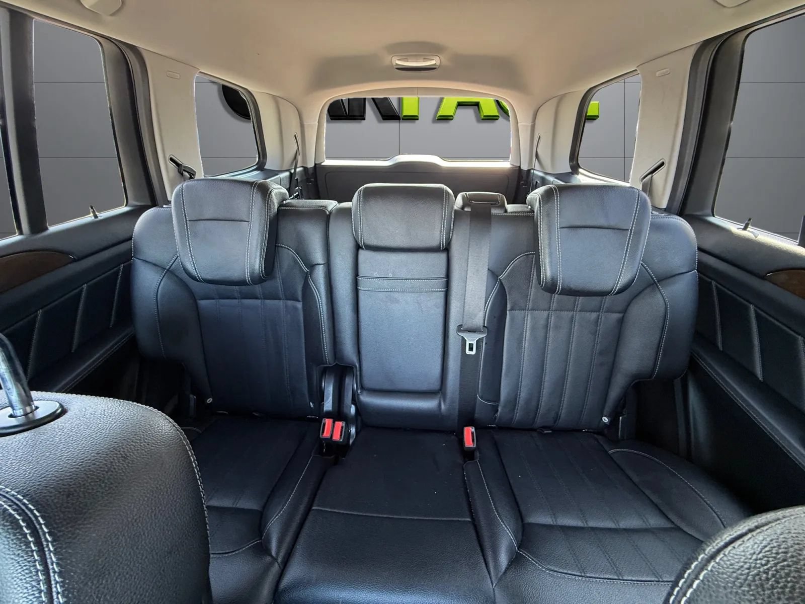 Used 2015 Mercedes-Benz GL 450 4MATIC image 37