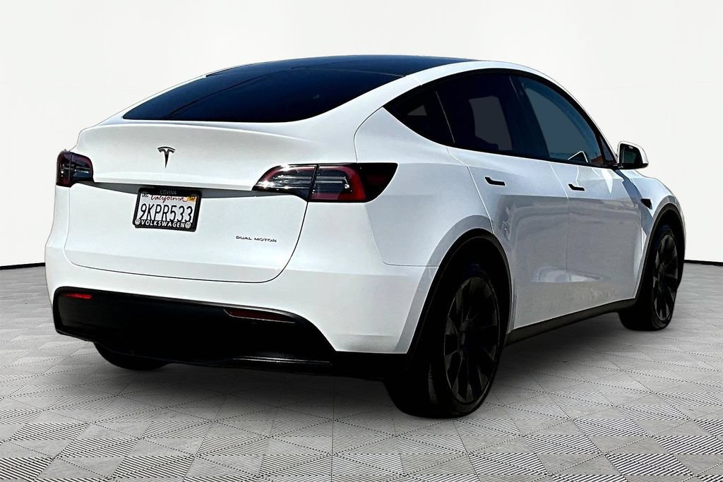 Used 2023 Tesla Model Y Long Range AWD/4WD image 6