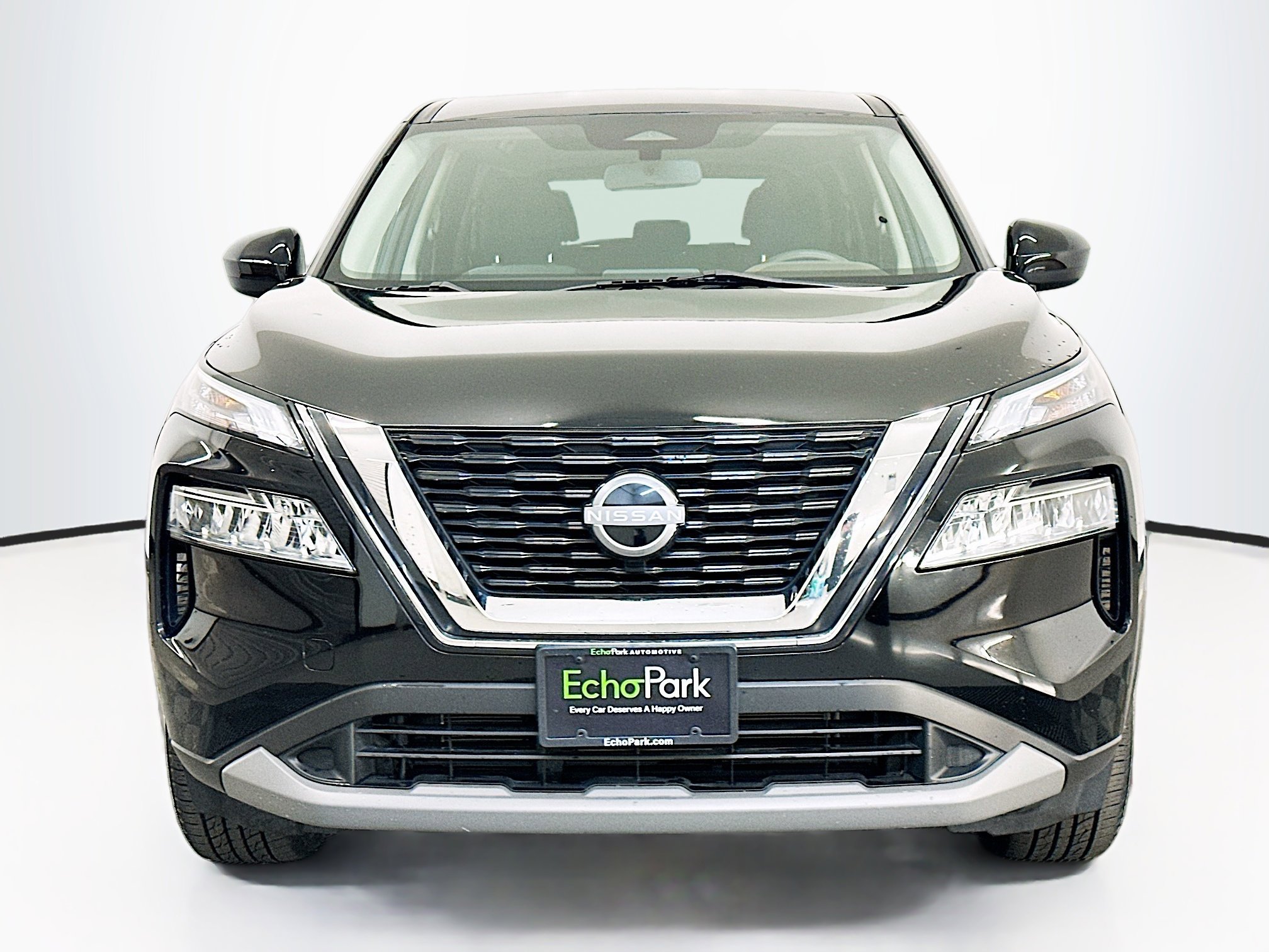 Used 2023 Nissan Rogue SV AWD/4WD image 2