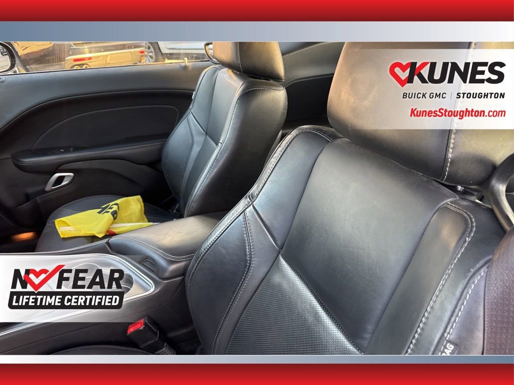 Used 2015 Dodge Challenger SXT Plus image 19