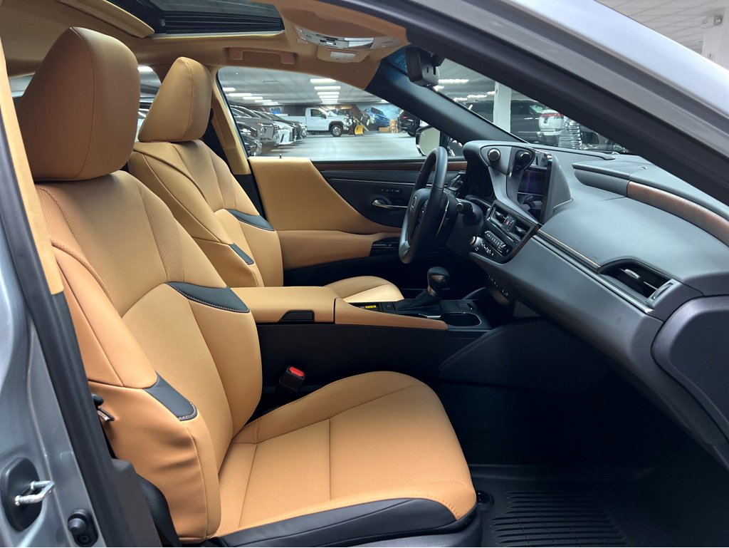 New 2025 Lexus ES 350 w/ Premium Package image 25