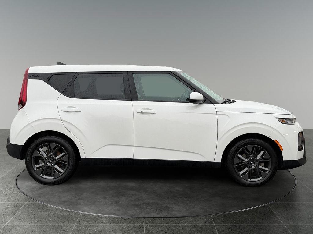 Used 2021 Kia Soul EX FWD image 10